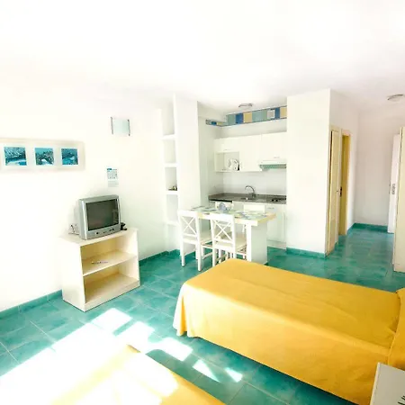 Livvo Morromar Puerto del Carmen (Lanzarote)