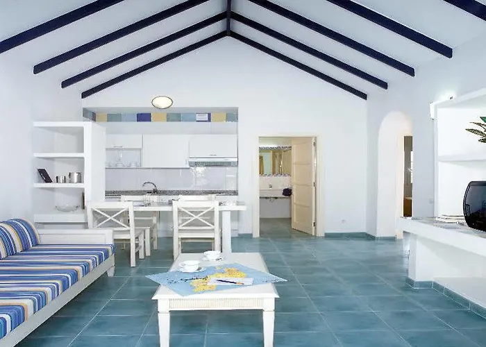 Aparthotel Livvo Morromar 3*