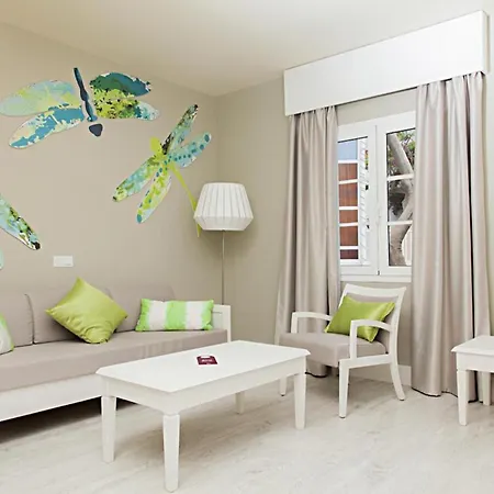 Livvo Morromar プエルト・デル・カルメン