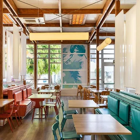 アパートホテル Livvo Morromar