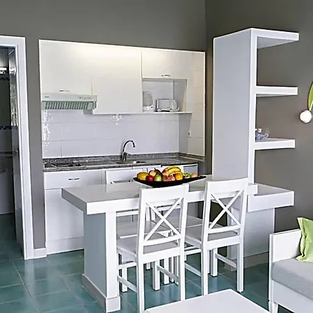 Livvo Morromar Aparthotel