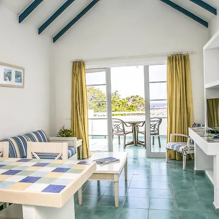 Livvo Morromar Aparthotel 3*