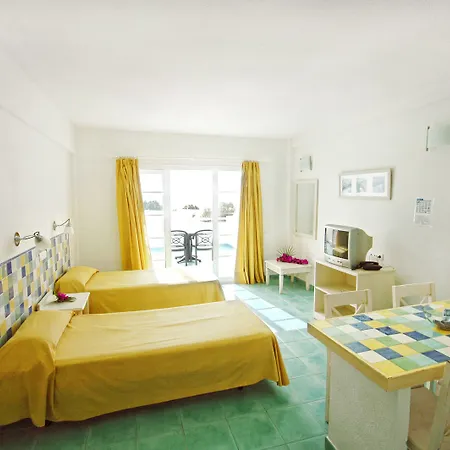 Livvo Morromar 3* プエルト・デル・カルメン